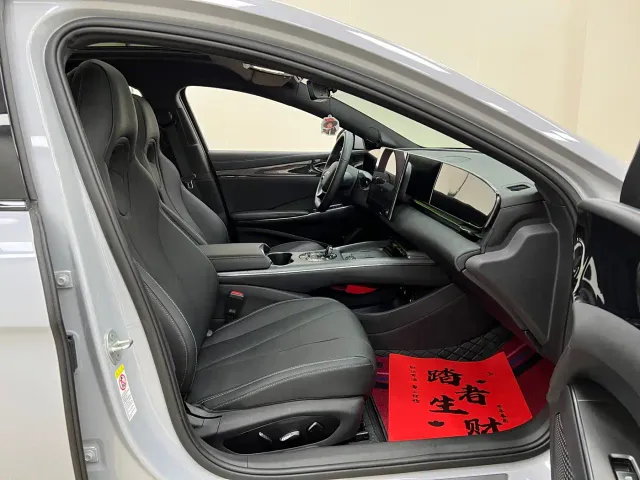 BYD Seal — Фото автомобиля 27