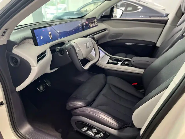 IM Motors IM LS7 — Фото автомобиля 9