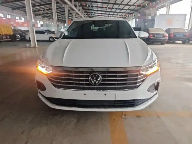 Volkswagen Lavida — Фото автомобиля 2