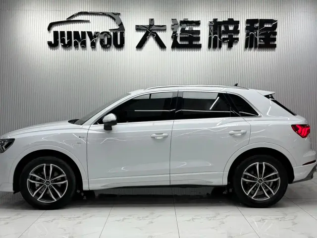 Audi Q3 — Фото автомобиля 8