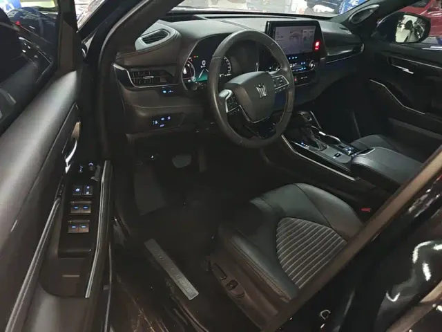 Toyota Crown Kluger — Фото автомобиля 15