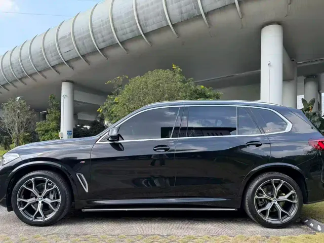BMW X5 — Фото автомобиля 16