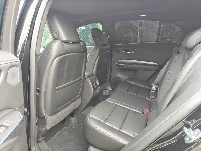 Cadillac XT4 — Фото автомобиля 8