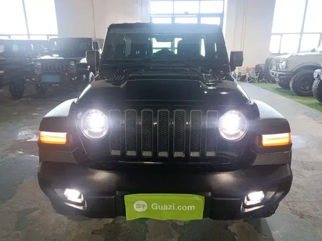 Jeep Wrangler — Фото автомобиля 2