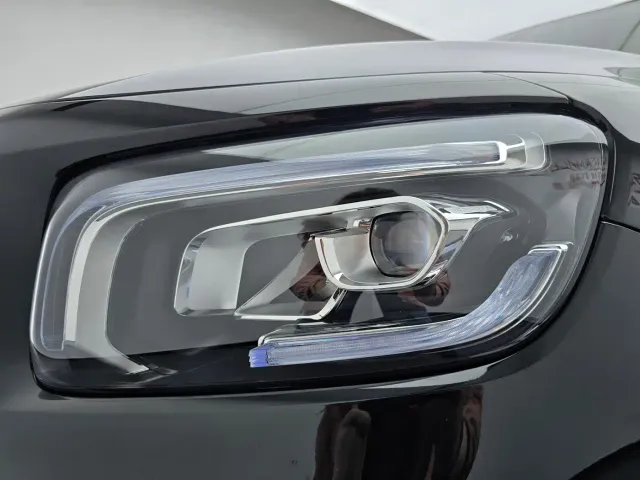 Mercedes-Benz GLB-Class — Фото автомобиля 8
