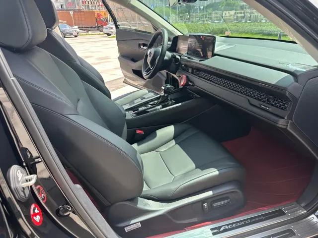 Honda Accord 2024 260TURBO Luxury Edition — Фото автомобиля 12