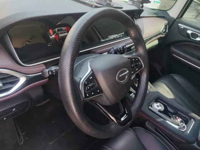GAC Trumpchi M6 — Фото автомобиля 15