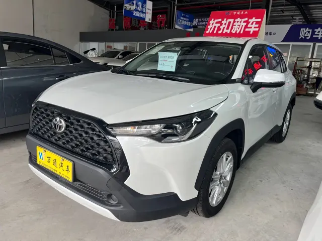 Toyota Corolla Cross — Фото автомобиля 3
