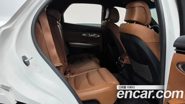 Genesis GV70 — Фото автомобиля 26