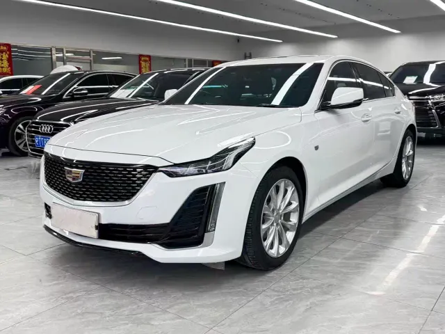 Фотография автомобиля — Cadillac CT5