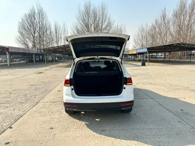 Volkswagen Tharu — Фото автомобиля 17