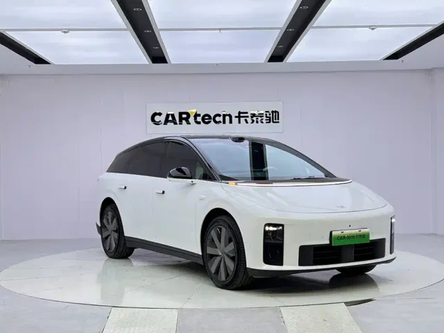 Li Auto i6 — Фото автомобиля 7