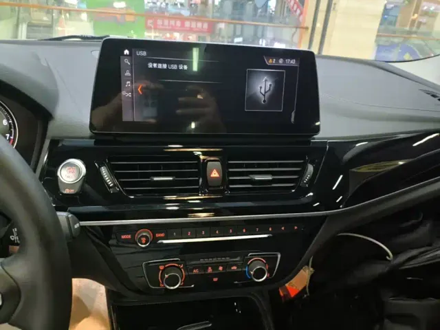 BMW 1 Series — Фото автомобиля 12