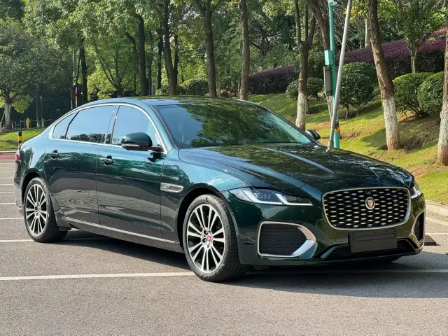 Jaguar XFL — Фото автомобиля 3