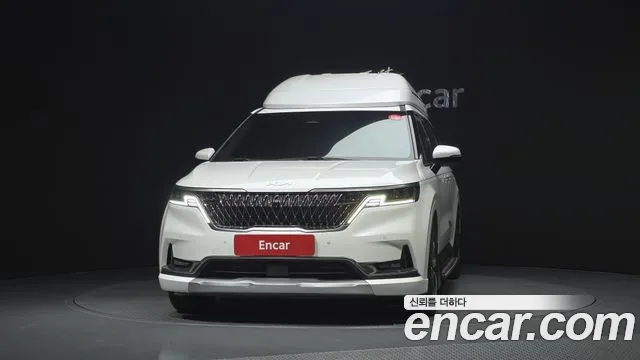 Kia Carnival Generation 4 — Фото автомобиля 3