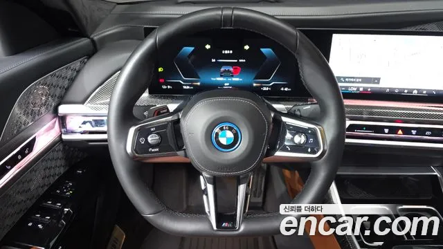 BMW i7 G70 — Фото автомобиля 20