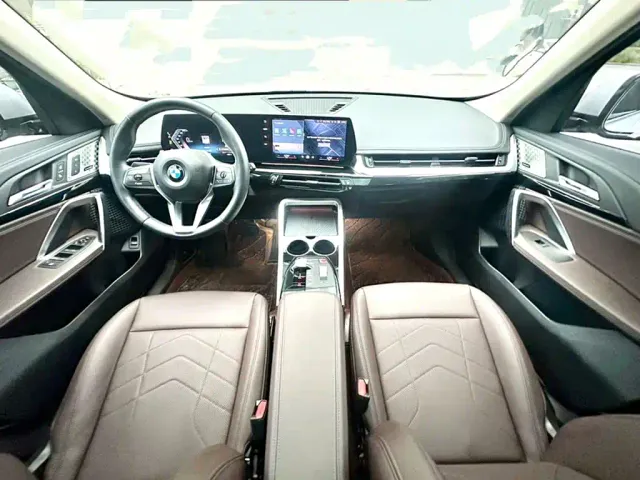 BMW X1 — Фото автомобиля 14