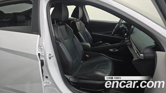 Hyundai AVANTE Avante (CN7) — Фото автомобиля 26