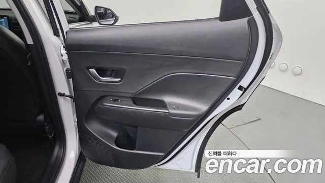 Hyundai Kona — Фото автомобиля 14