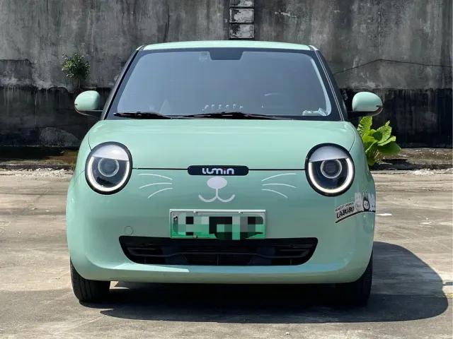 Changan Lumin — Фото автомобиля 2