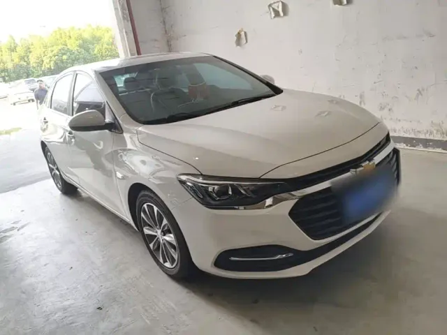 Chevrolet Monza — Фото автомобиля 3