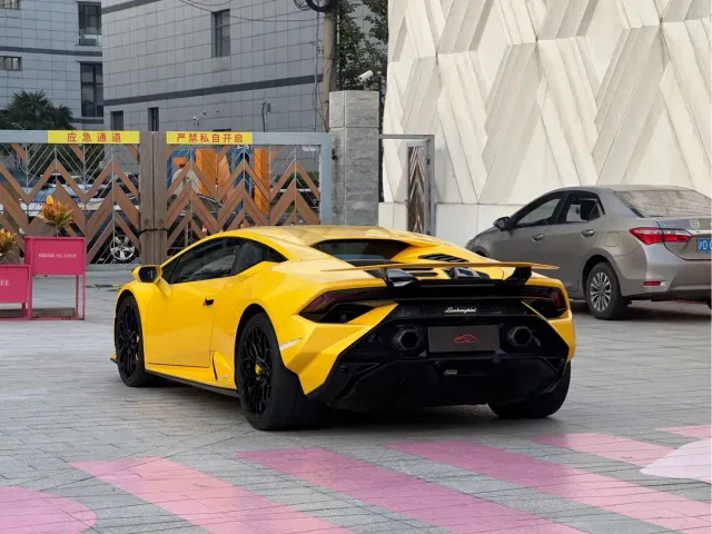 Lamborghini Huracan — Фото автомобиля 6