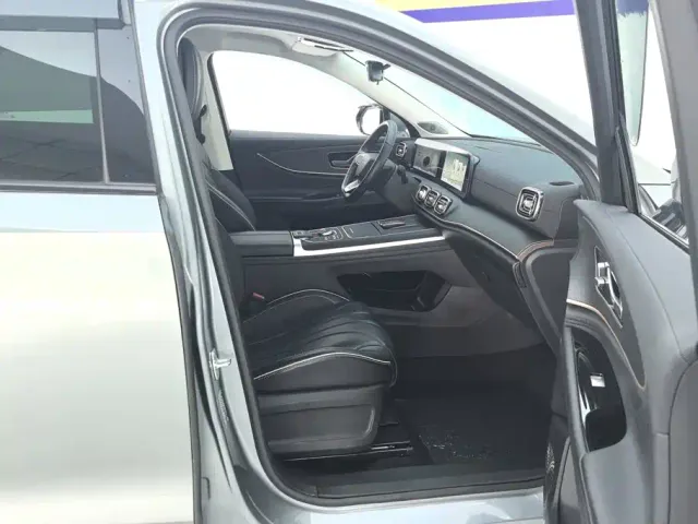 Chery Tiggo 9 — Фото автомобиля 8