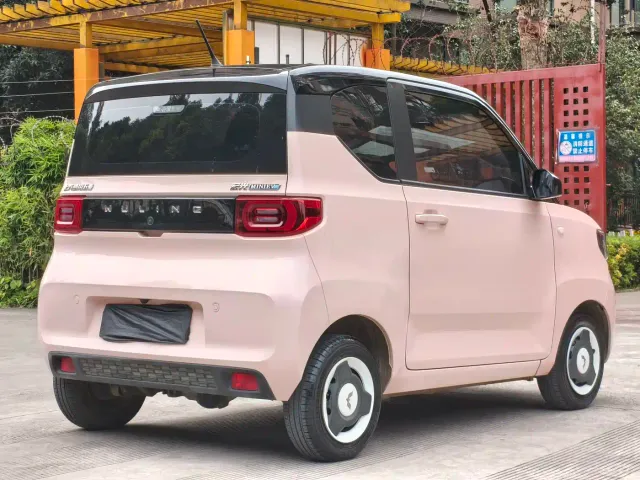 Wuling Hongguang Mini EV — Фото автомобиля 6