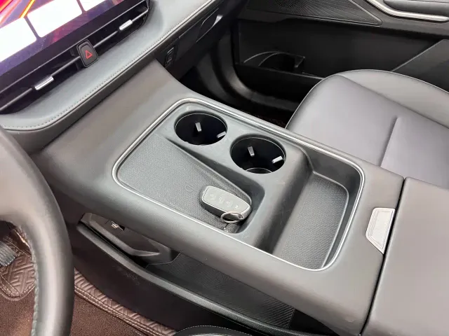 Haval H6 — Фото автомобиля 24