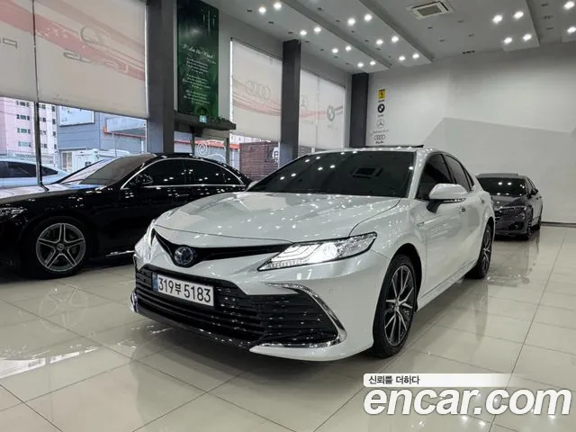 Фотография автомобиля — Toyota Camry