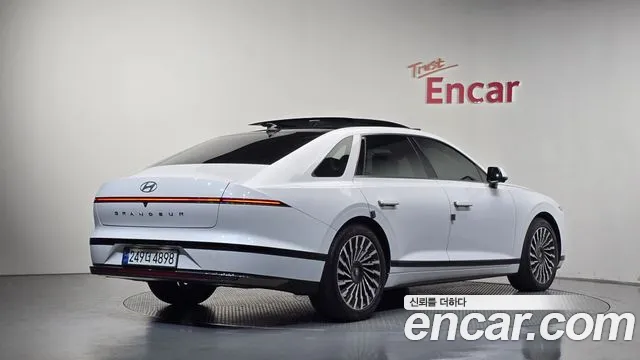 Hyundai Grandeur GN7 — Фото автомобиля 2