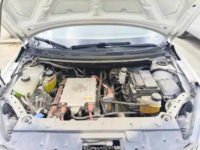 Dongfeng Fengshen E70 — Фото автомобиля 3