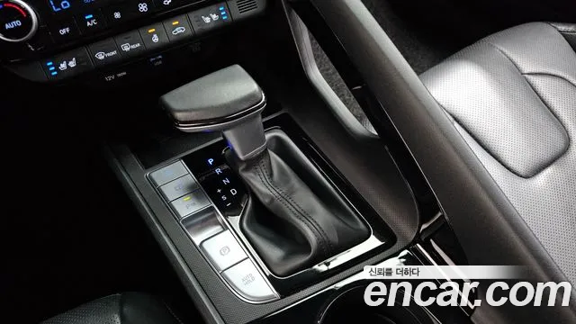 Hyundai Avante — Фото автомобиля 12