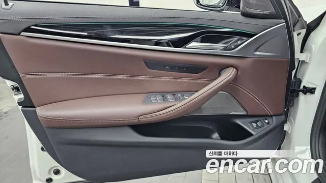 BMW 5-Series 5 серия (G30) — Фото автомобиля 22