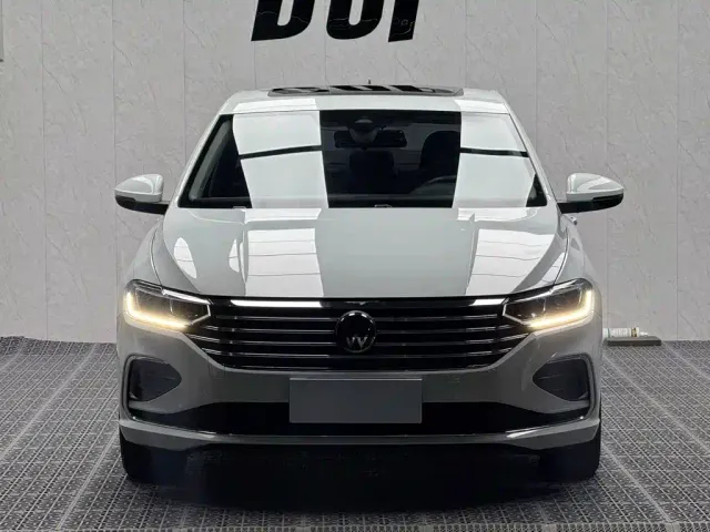 Volkswagen Lavida — Фото автомобиля 2