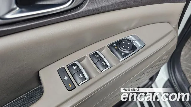 Kia Carnival — Фото автомобиля 26