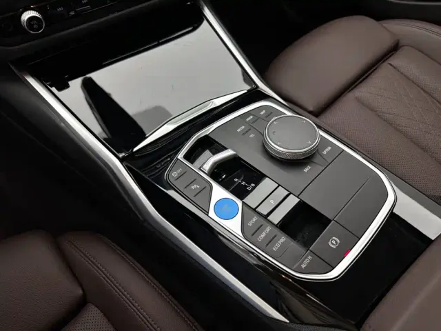 BMW i3 — Фото автомобиля 13
