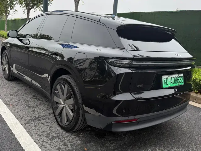 Li Auto i6 — Фото автомобиля 6