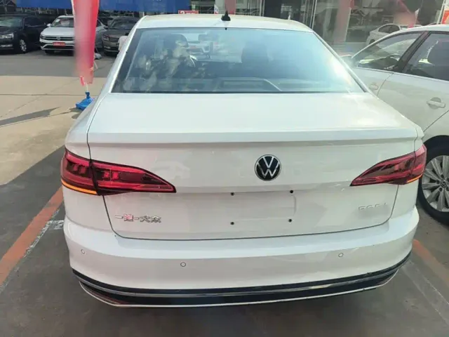 Volkswagen Bora — Фото автомобиля 5