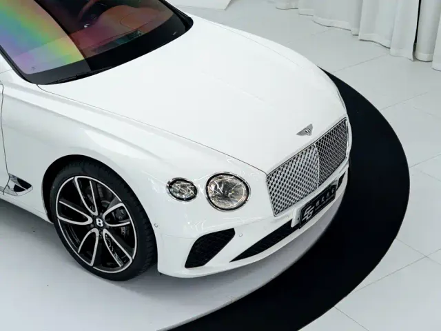 Bentley Continental — Фото автомобиля 17
