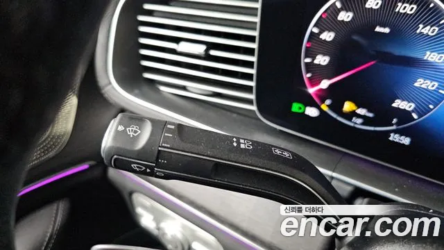 Mercedes-Benz GLE-Class — Фото автомобиля 28