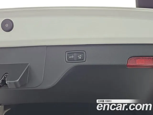 Porsche Macan — Фото автомобиля 20