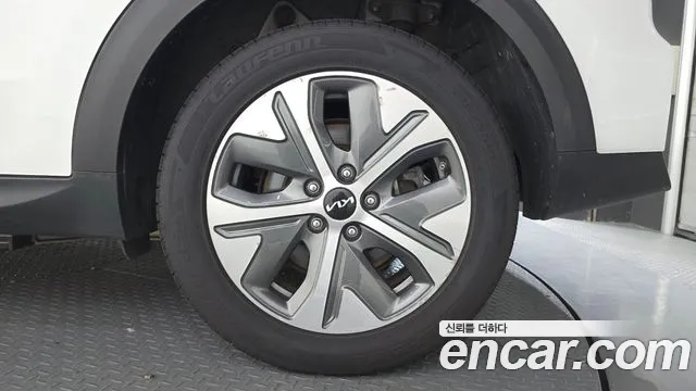 Kia Niro Niro Plus Earth — Фото автомобиля 21