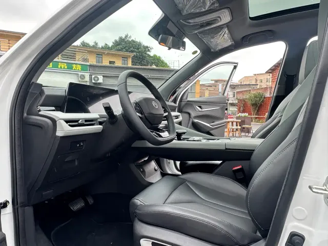 Changan CS75 Plus — Фото автомобиля 4