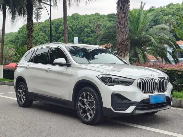 BMW X1 — Фото автомобиля 3