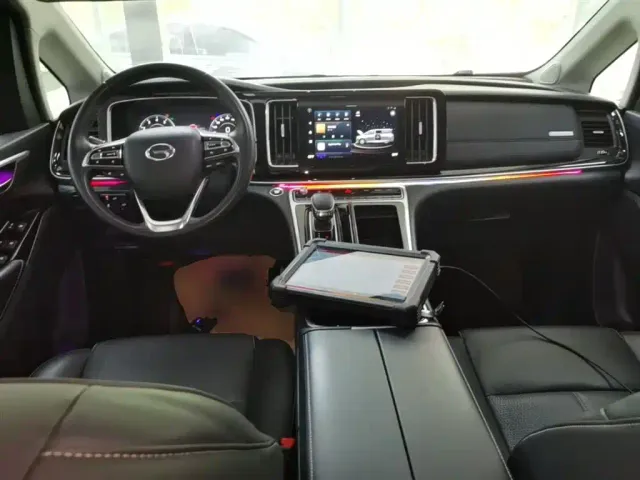 GAC Trumpchi M8 — Фото автомобиля 9
