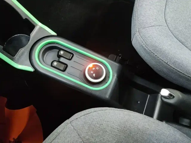 Wuling Hongguang Mini EV — Фото автомобиля 13