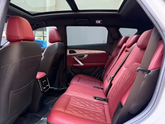 Jetour X70 Plus — Фото автомобиля 10