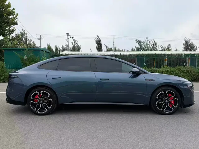 Nissan N7 — Фото автомобиля 8