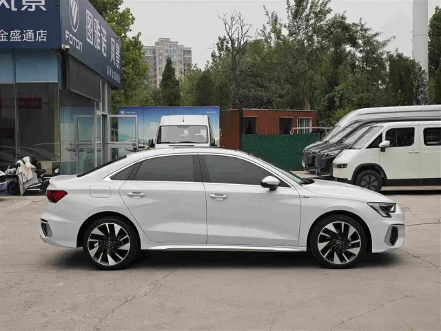 Audi A3 — Фото автомобиля 3
